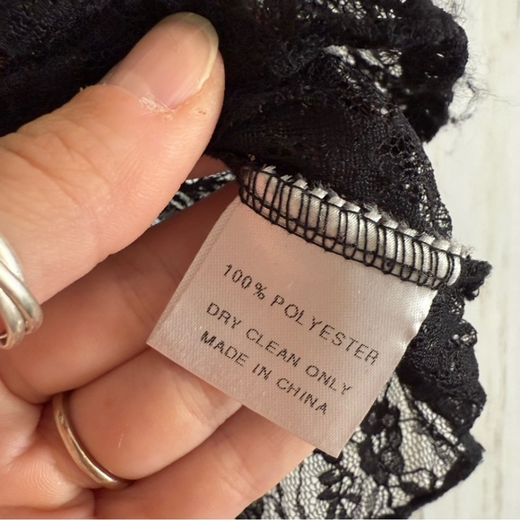 Hazel Black Lace Blouse with Red Floral Embroidery - Picture 4 of 5